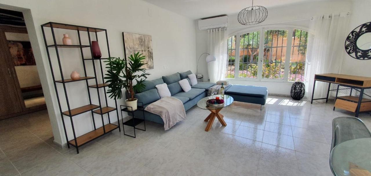 Cheerful 2-Bedroom Villa With Private Pool カルプ エクステリア 写真
