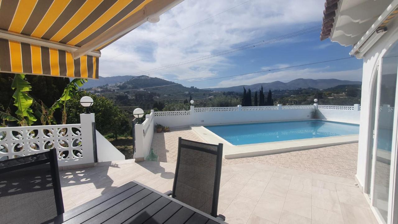 Cheerful 2-Bedroom Villa With Private Pool カルプ エクステリア 写真